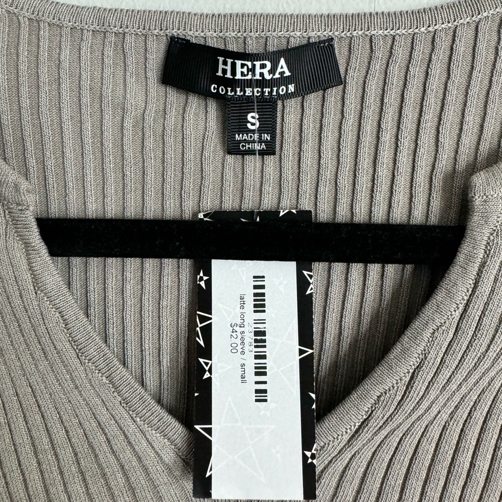 Brand new long sleeve brown shirt 🤎